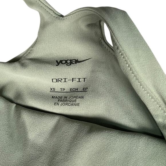 Nike Yoga Cropped Dri-Fit Sage Green Racerback Crop Top Size Small Tight Fit - Picture 8 of 9